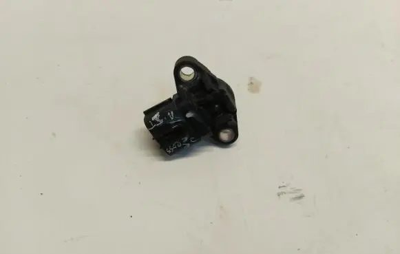 Mitsubishi Eclipse Cross Air pressure sensor 1865A348