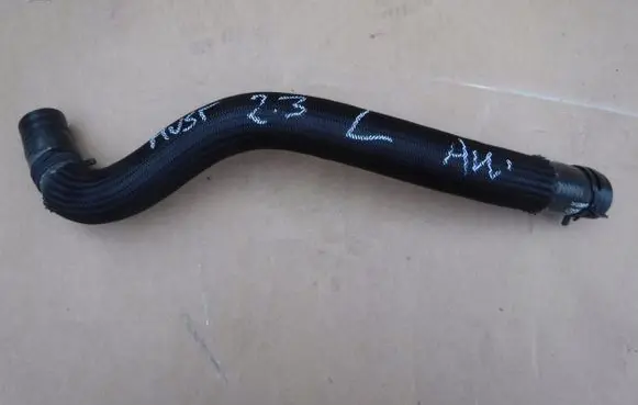 Ford Mustang VI Engine coolant pipe/hose FR338B273AD