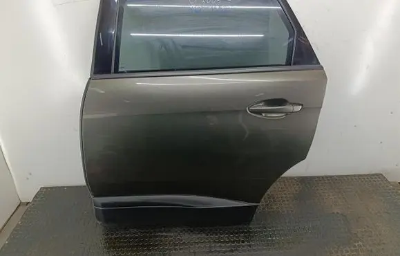 Peugeot 5008 Rear door 