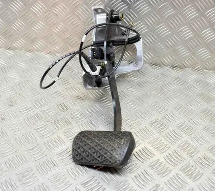 Mercedes-Benz SL R129 Brake pedal 1242901019 A1242901019