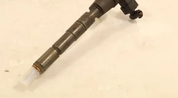 Alfa Romeo 159 Fuel injector 0445110243