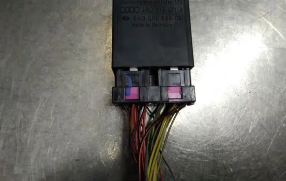 Audi A6 S6 C5 4B Other relay 4B0919471A 5KG00656805