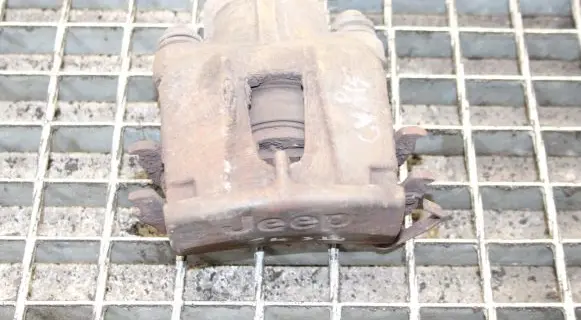 Jeep Grand Cherokee (WK) Rear brake caliper