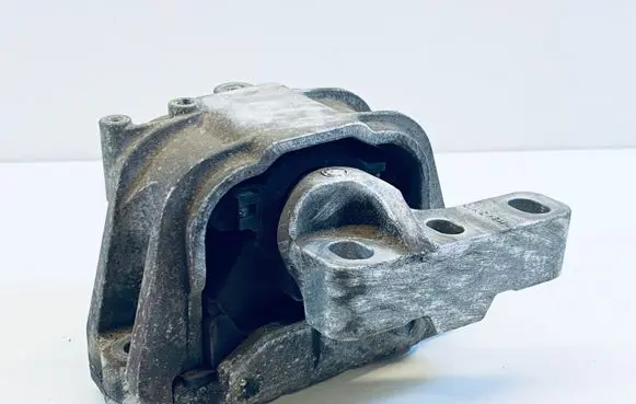 Volkswagen Golf Plus Engine mount bracket 1K0199262AS