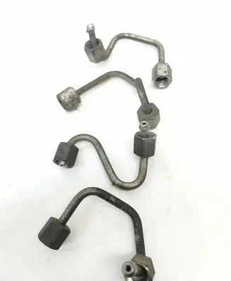 Volkswagen Caddy Fuel injector supply line/pipe 