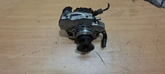 Mercedes-Benz ML W164 Fuel injection high pressure pump A6420700501