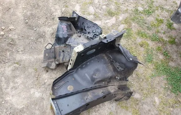 Opel Meriva B Front side member 