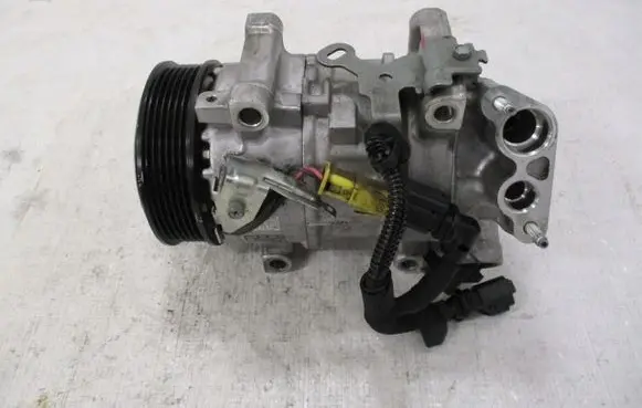 Peugeot 208 Air conditioning (A/C) compressor (pump) 9834730080