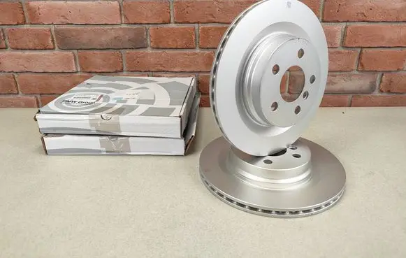 BMW X1 U11 Rear brake disc 6799369
