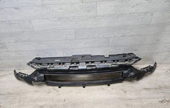 Opel Corsa F Front bumper mounting bracket 9829535680
