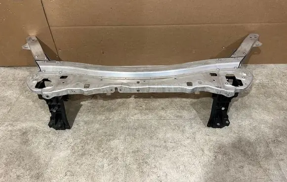 Mercedes-Benz E W213 Radiator support slam panel bracket A2136206300