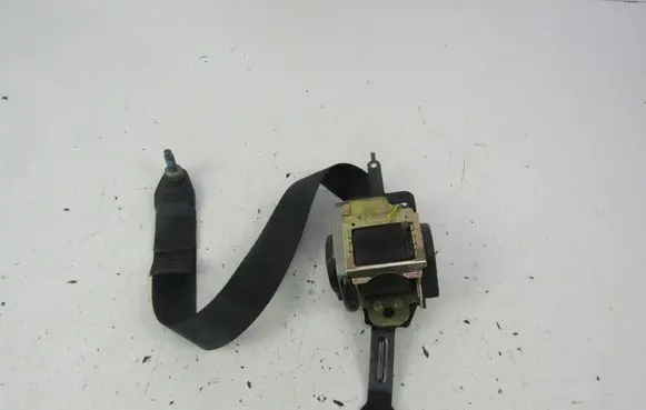 Nissan Primera Set of seat belts 