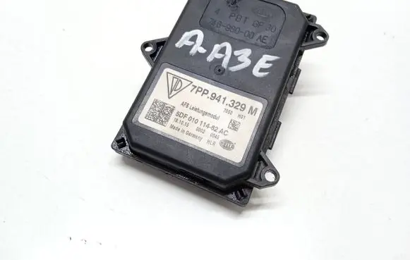 Headlight ballast module Xenon