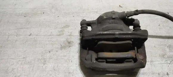 Mercedes-Benz A W176 Front brake caliper