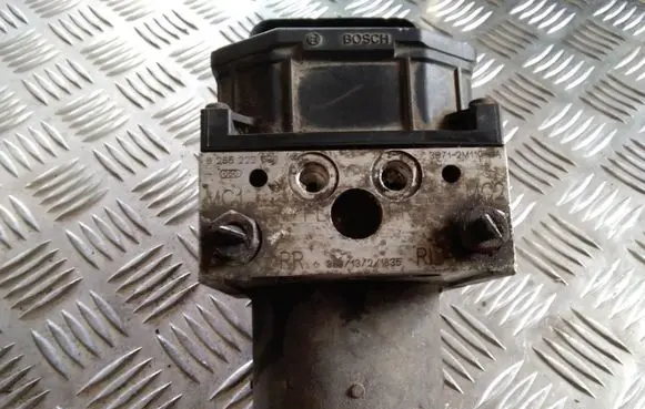 Ford Mondeo Mk III ABS Pump 0265222030 3S712M110AA 0265800014