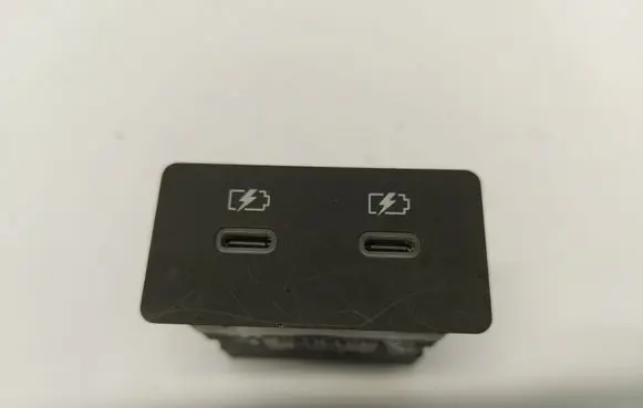 Nissan Qashqai J12 USB socket connector 253317HA0A