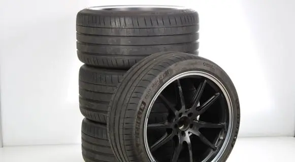 Mercedes-Benz AMG GT 4 x290 w290 R19 alloy rim A2904011200