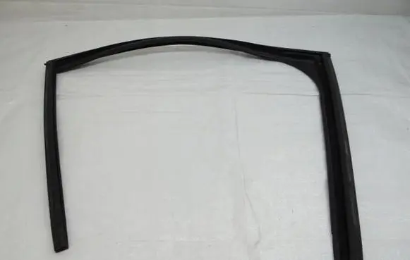 Citroen C4 Grand Picasso Rear door window glass 9677545980