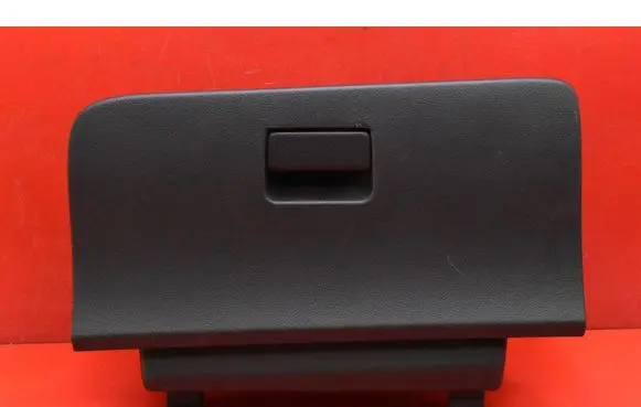 Suzuki Swift II Glove box 7341268L1
