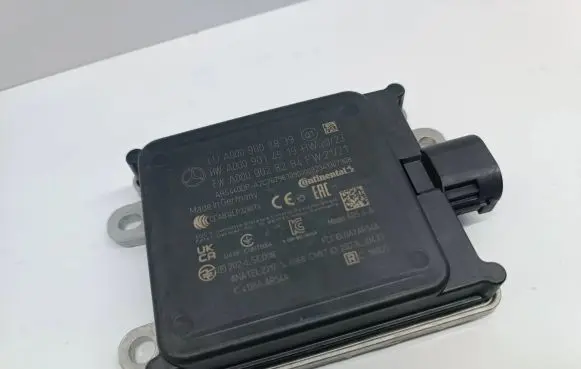 Mercedes-Benz E W213 Distronic sensor radar 4135AARS4A A0009002839 A0009028284