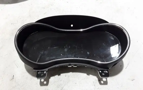 Dodge Durango Speedometer (instrument cluster) 68302780AD
