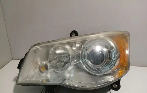 Chrysler Grand Voyager V Headlight/headlamp 05113339AD