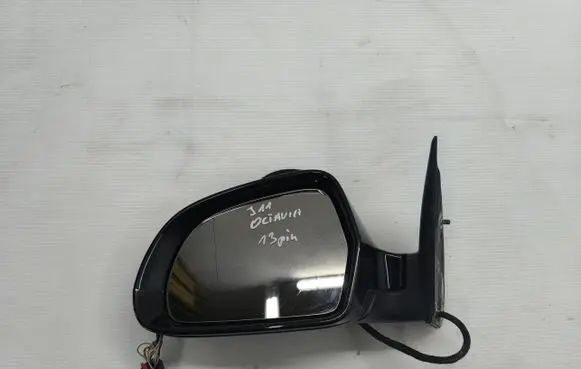 Skoda Octavia Mk2 (1Z) Front door electric wing mirror 