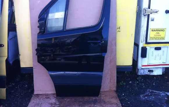 Volkswagen Crafter Front door