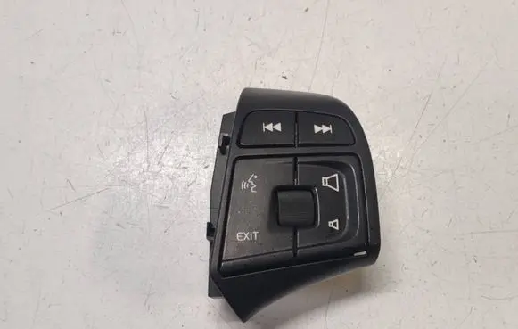 Volvo V60 Steering wheel buttons/switches 31318643