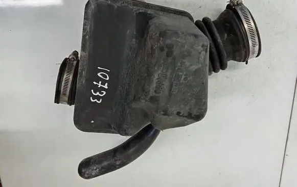Nissan Murano Z50 Air filter box 9Y900