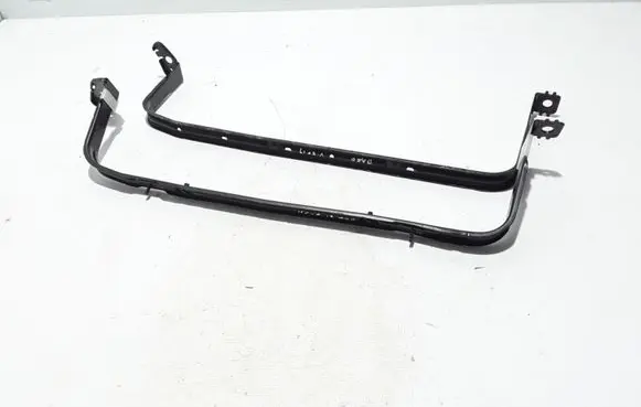 Volvo V40 Fuel tank mounting bracket 31432655