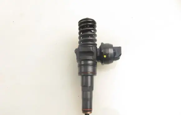 Fuel injector