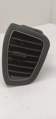 Hyundai i20 (GB IB) Dash center air vent grill 97480-C8000TRY