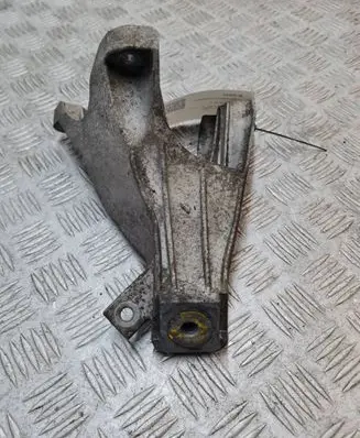 Audi A6 S6 C6 4F Engine mounting bracket 4F0199308P