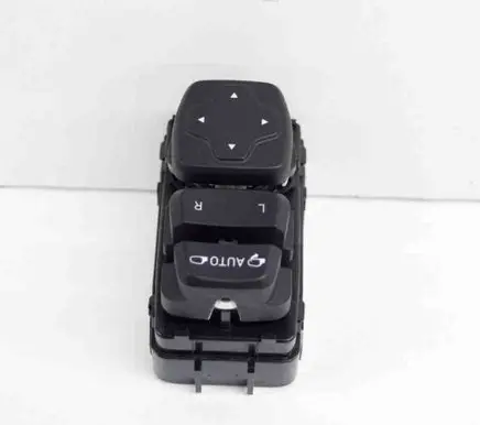 Wing mirror switch
