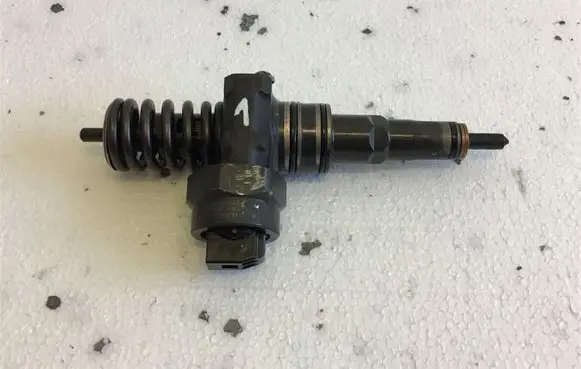 Ford Galaxy Fuel injector 038130073AC 0414720029