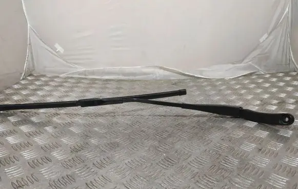 Audi Q3 F3 Front wiper blade arm 83B955407A