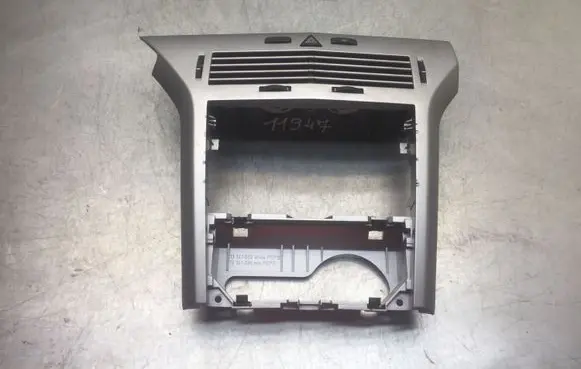 Opel Astra H Dash center air vent grill 13141092 331985437 24465731