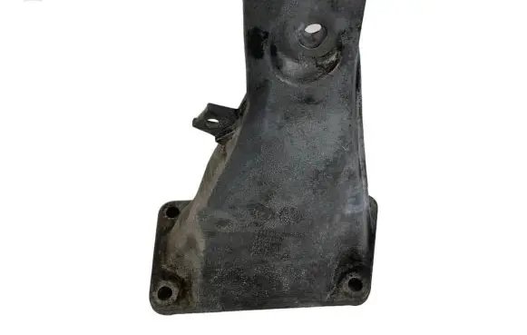 BMW 5 E60 E61 Engine mounting bracket 6761150 22116761150