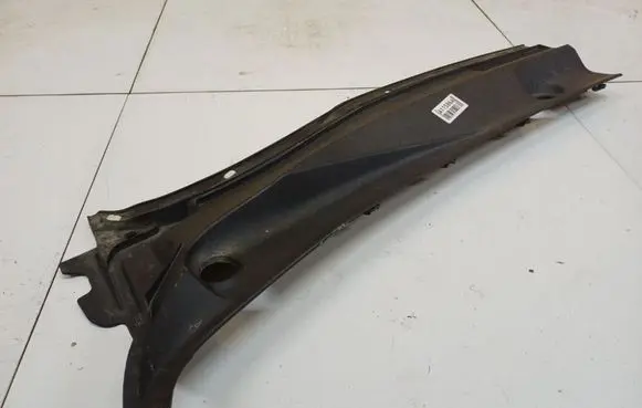 Toyota Avensis T250 Wiper trim 557820503040