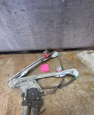 Ford Focus Front door window regulator with motor 0130821757