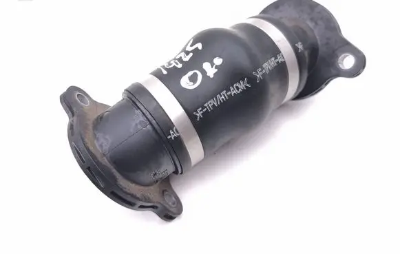 Skoda Superb B9 Engine coolant pipe/hose 05L131521B