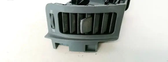 Nissan X-Trail T31 Dashboard side air vent grill/cover trim