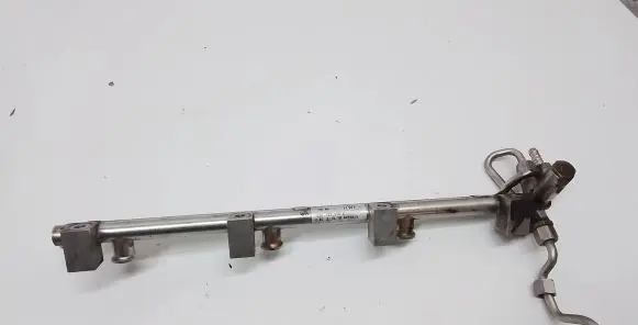 Volkswagen Atlas Fuel main line pipe 03H133316M