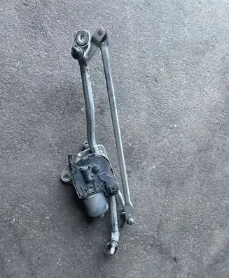 Audi A6 S6 C6 4F Front wiper linkage and motor