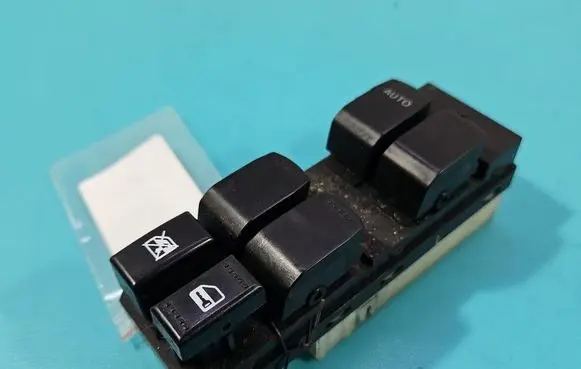 Suzuki SX4 Electric window control switch 64J20-0836T IMPRK1537650