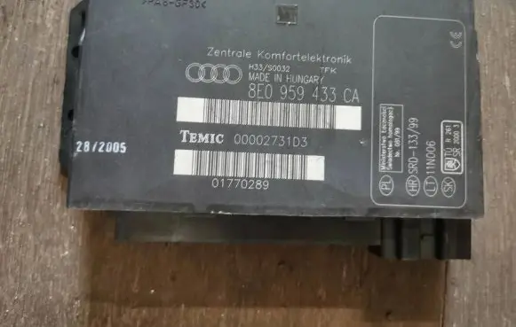 Audi A4 S4 B7 8E 8H Comfort/convenience module 8E0959433CA