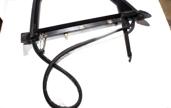 Audi A4 S4 B6 8E 8H Rear door window/glass frame 