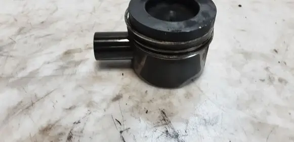 Audi A6 S6 C7 4G Piston 8372T 7R1