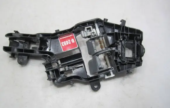 Volkswagen Tiguan Rear door exterior handle/bracket 510837812M 24251935S